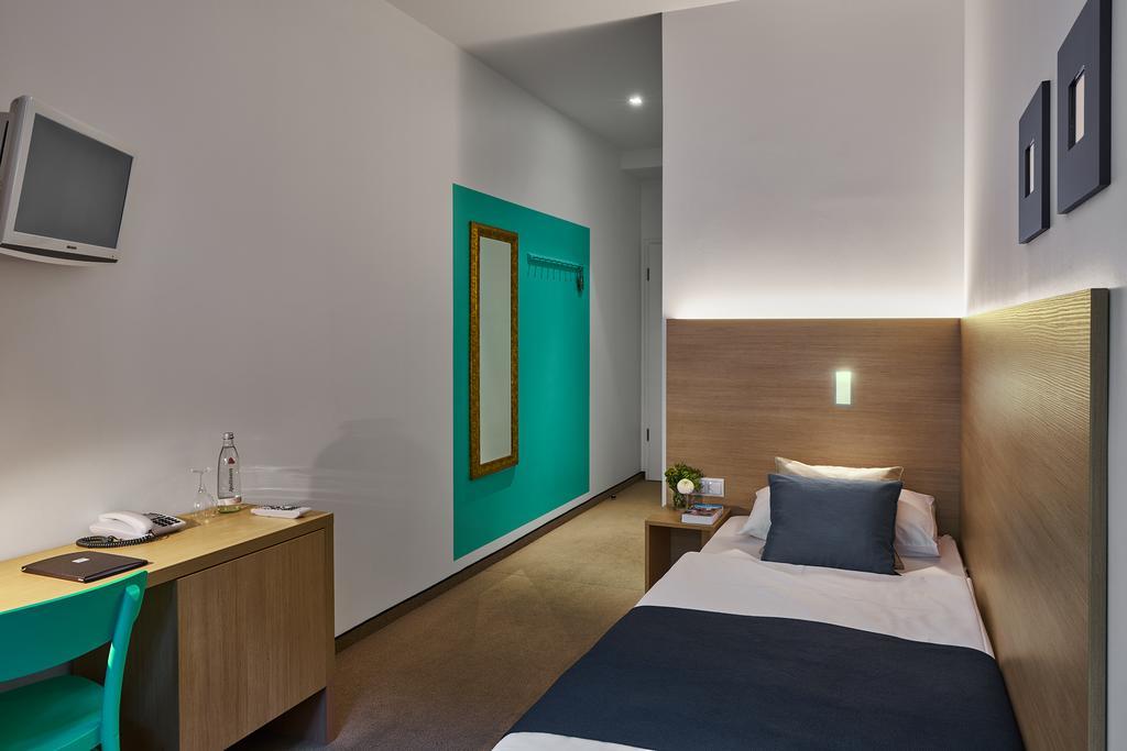 38 Hotel Berlino